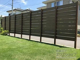 グローベンのフェンス・柵 プラドフェンス　ジョイントあり仕様 板10段　隙間10mm 施工例