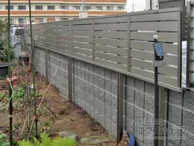 三協アルミのフェンス・柵 シャトレナ 1型 フリー支柱タイプ 多段支柱（パネル1段） 施工例