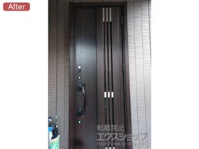 LIXIL リクシル(トステム)の玄関ドア リシェント玄関ドア3　断熱ｋ4仕様　片開き仕様（ランマ無）R　M83型 施工例