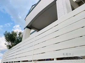 グローベンのフェンス・柵 プラドフェンス ジョイントあり仕様 板6段 隙間10mm 施工例