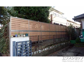 LIXIL(リクシル)のフェンス・柵 セレビューフェンス RP3型 2段支柱〔控え柱なし・60角〕（パネル2段） 施工例