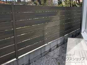 グローベンのフェンス・柵 プラドフェンス ジョイントあり仕様 板7段 隙間10mm 施工例