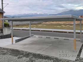 LIXIL リクシル(トステム)のカーポート テリオスポートIII 900 3台用 角柱4本柱 積雪〜30cm対応 施工例