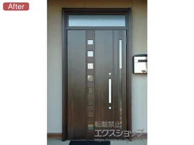 LIXIL リクシル(トステム)の玄関ドア リシェント玄関ドア3 断熱K4仕様 手動 親子仕様(ランマ付き)L M28型 施工例
