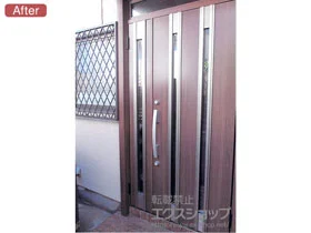 LIXIL リクシル(トステム)の玄関ドア リシェント玄関ドア3 断熱K4仕様 手動 親子仕様(ランマ付)R M24型 施工例