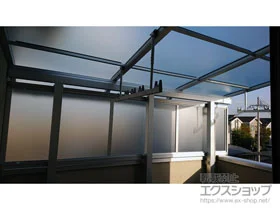 YKKAPのバルコニー屋根 ソラリア R型 屋根タイプ 単体 積雪〜20cm対応＋前面パネル 施工例