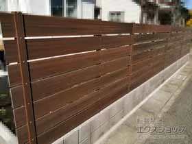 グローベンのフェンス・柵 プラドフェンス ジョイントあり仕様 板7段 隙間10mm 施工例