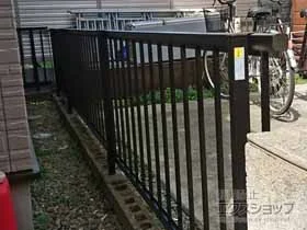 YKKAPのフェンス・柵 ミエッタフェンス 防犯たて格子タイプ　自由柱施工 施工例