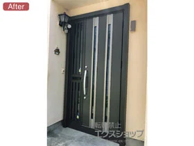 LIXIL リクシル(トステム)の玄関ドア リシェント玄関ドア3 断熱K2仕様 手動 片袖飾り仕様(ランマ無)R M24型 施工例