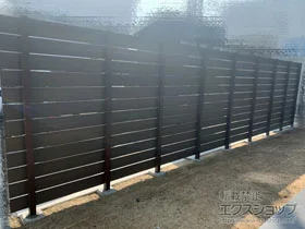 グローベンのフェンス プラドフェンス ジョイント有り仕様 高尺タイプ 隙間10mm(板12段) 施工例