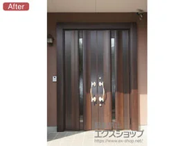 LIXIL リクシル(トステム)の玄関ドア リシェント玄関ドア3 断熱K4仕様 手動 両開き仕様(ランマ無)R G12型 施工例