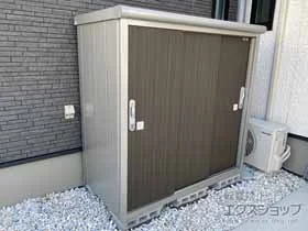 ヨドコウの物置・収納・屋外倉庫 エスモ 一般型 1497×750×1501 ESE-1507E-DW 施工例