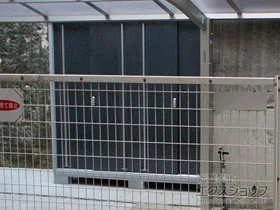イナバの物置・収納・屋外倉庫 シンプリー 一般型 2160×905×1903 MJX-219E-P-CG 施工例