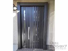 LIXIL リクシル(トステム)の玄関ドア リシェント玄関ドア3 断熱K4仕様 親子仕様(ランマ無)R G14型 ※手動仕様 施工例