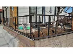 三協アルミのフェンス・柵 ニュータウンリード 2型 フリー支柱タイプ 施工例