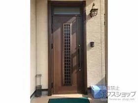 YKKAPの玄関ドア ドアリモ玄関ドア S12型（通風）アルミ仕様 ランマ付 片開き仕様 *手動仕様 施工例