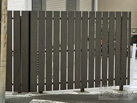FandFのフェンス・柵 タテイタスタイル 120サイズ（隙間20mm）高尺タイプ 施工例