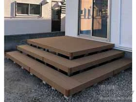 YKKAPのウッドデッキ リウッドデッキ 200+段床セット 正面・片側面タイプ 施工例