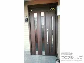 LIXIL リクシル(トステム)の玄関ドア リシェント玄関ドア3 アルミ仕様 親子仕様(ランマ付)L C14N型 ※手動仕様 施工例