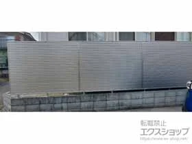 YKKAPのフェンス・柵 シンプレオフェンス5F型 横目隠し 自由柱施工 施工例
