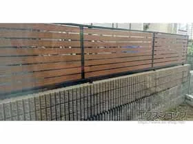 YKKAPのフェンス・柵 ルシアスフェンスF04型 横板スリット　自由柱施工 施工例