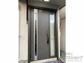 LIXIL リクシル(トステム)の玄関ドア リシェント玄関ドア3 断熱K4仕様 片袖仕様(ランマ無)L M78型 ※手動仕様 施工例
