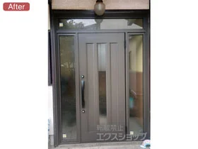 LIXIL リクシル(トステム)の玄関ドア リシェント玄関ドア3 アルミ仕様 両袖仕様(ランマ付)外観右吊元 C12N型 ※手動仕様 施工例