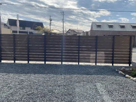 グローベンのフェンス・柵 プラド/one(ワン)フェンス ジョイントあり仕様 高尺タイプ H1700　隙間10ｍｍ 施工例