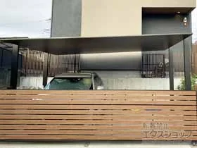 LIXIL(リクシル)のカーポート カーポートSCワイド 木調マテリアルカラー 積雪〜20cm対応 施工例