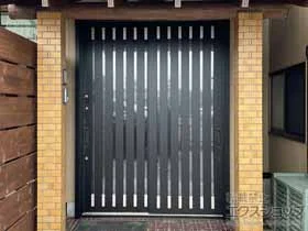 LIXIL リクシル(トステム)の玄関ドア リシェント玄関引戸2 P15型 PG仕様 2枚建戸 ランマ無 ※簡易タッチキーシステム仕様 施工例