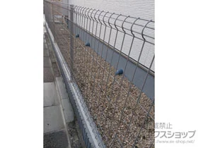YKKAPのフェンス・柵 イーネットフェンス 3F型　自由柱施工 施工例