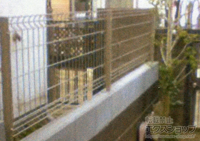 神奈川県大和市下のLIXIL リクシル(TOEX)のフェンス・柵 ハイグリッドフェンスUF8型 施工例