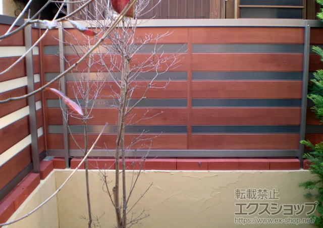 埼玉県新庄市のLIXIL リクシル(TOEX)のフェンス・柵 ライフモダンII YP型フェンス 複合色 施工例