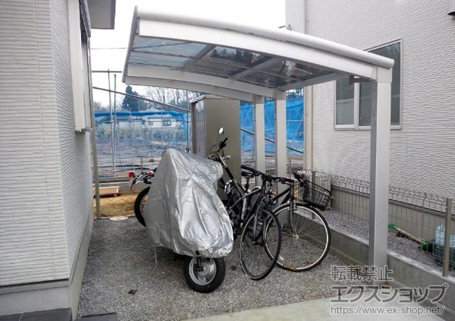 東京都日野市の三協アルミのカーポート カムフィNex R 延長 積雪〜20cm対応 施工例