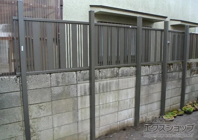 東京都柴田郡柴田町のLIXIL(リクシル)のフェンス・柵 ハイミレーヌR5型フェンス 多段柱施工 施工例