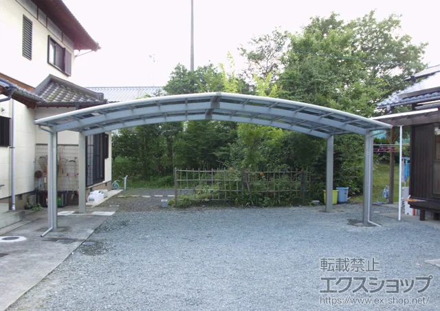 大分県仙台市のYKKAPのカーポート レイナトリプルポート 積雪〜20ｃｍ対応 施工例
