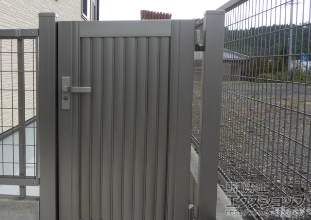 長崎県柏市ののフェンス・柵、門扉 プリレオ R6型 片開き 施工例