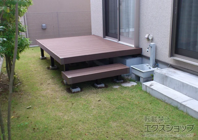 千葉県菊川市のYKKAPのウッドデッキ リウッドデッキ 200 単体+段床セット 1段 片側面タイプ 施工例
