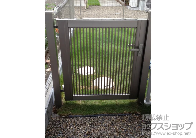 茨城県山武市ののカーゲート、フェンス・柵、門扉 プリレオ R2型 片開き 柱使用 施工例
