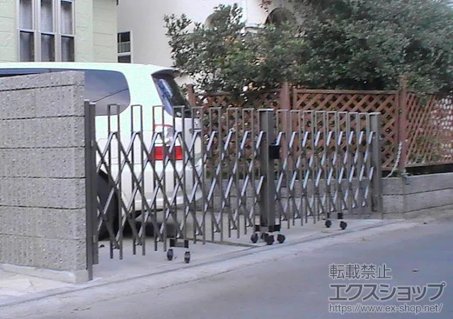千葉県市原市のの門扉、カーゲート トリップゲート PA型 ノンレール 両開き 施工例