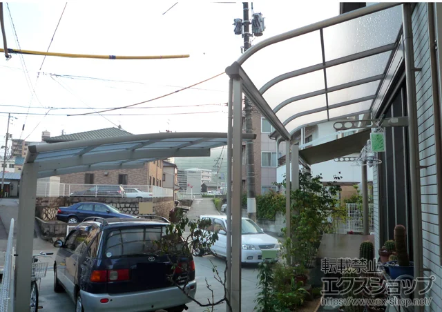広島県呉市のValue Selectのカーポート、テラス屋根、フェンス・柵 プレシオステラス R型 テラスタイプ 単体 積雪〜20cm対応 施工例