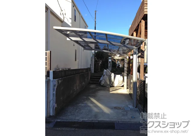 神奈川県南足柄市のLIXIL(リクシル)のカーポート レイナポートグラン　積雪〜20cm対応 施工例