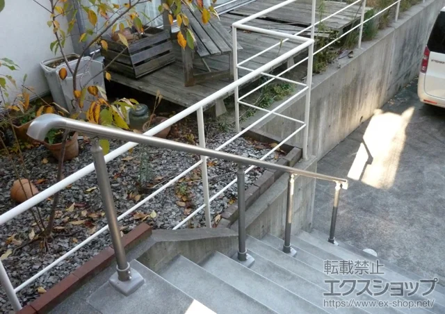 神奈川県熱海市のLIXIL リクシル(TOEX)のフェンス・柵 ガードウォーカー 歩行者用補助手すり 1段仕様 施工例