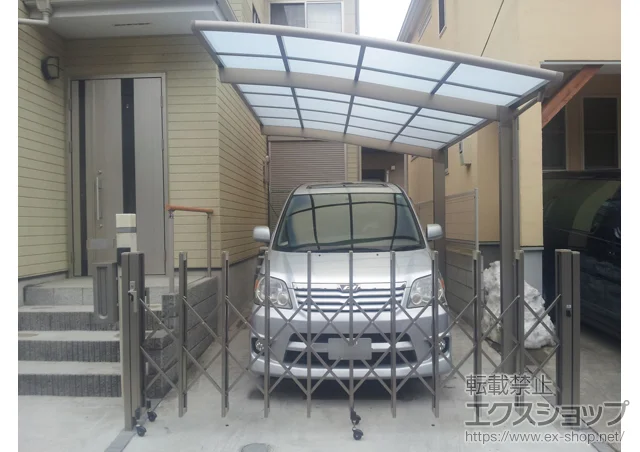 埼玉県八王子市のYKKAPのカーポート カーブポートシグマIII 積雪〜20cm対応 施工例