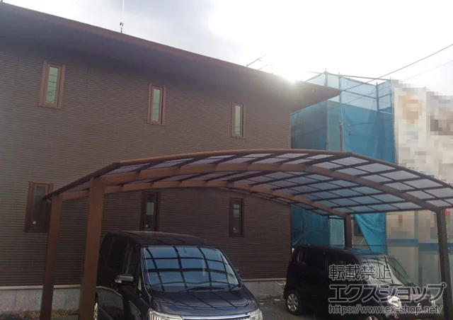 栃木県丸亀市のValue Selectのカーポート レイナトリプルポートグラン　積雪〜20cm対応 施工例