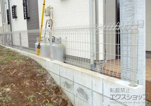 埼玉県川口市の積水樹脂(セキスイ)のフェンス・柵、カーゲート メッシュフェンス G10-R 施工例