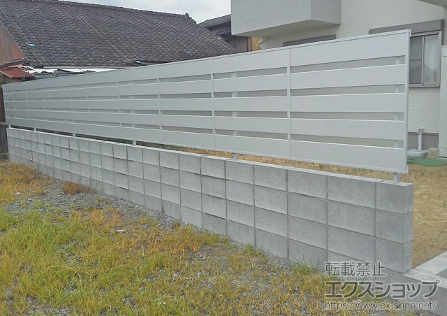 佐賀県三養基郡みやき町のLIXIL リクシル(TOEX)のフェンス・柵 ジオーナフェンス YP型 フリーポールタイプ 施工例