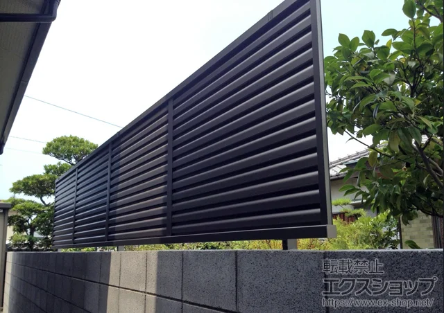 愛媛県船橋市のLIXIL(リクシル)のフェンス・柵 プリレオR5型フェンス フリーポールタイプ 施工例