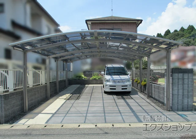 千葉県富士吉田市のYKKAPのカーポート カーブポートシグマIII ワイド 縦連棟 積雪〜20cm対応 施工例