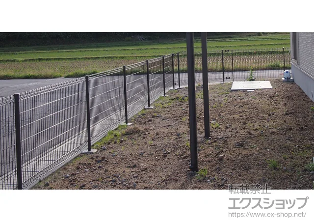 新潟県藤沢市のLIXIL リクシル(TOEX)のフェンス・柵 ハイグリッドフェンスUF8型 施工例